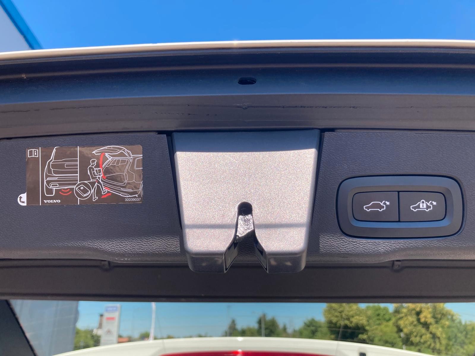 Volvo XC 60 B4 Inscription AWD - Samsaru's Car Outlet
