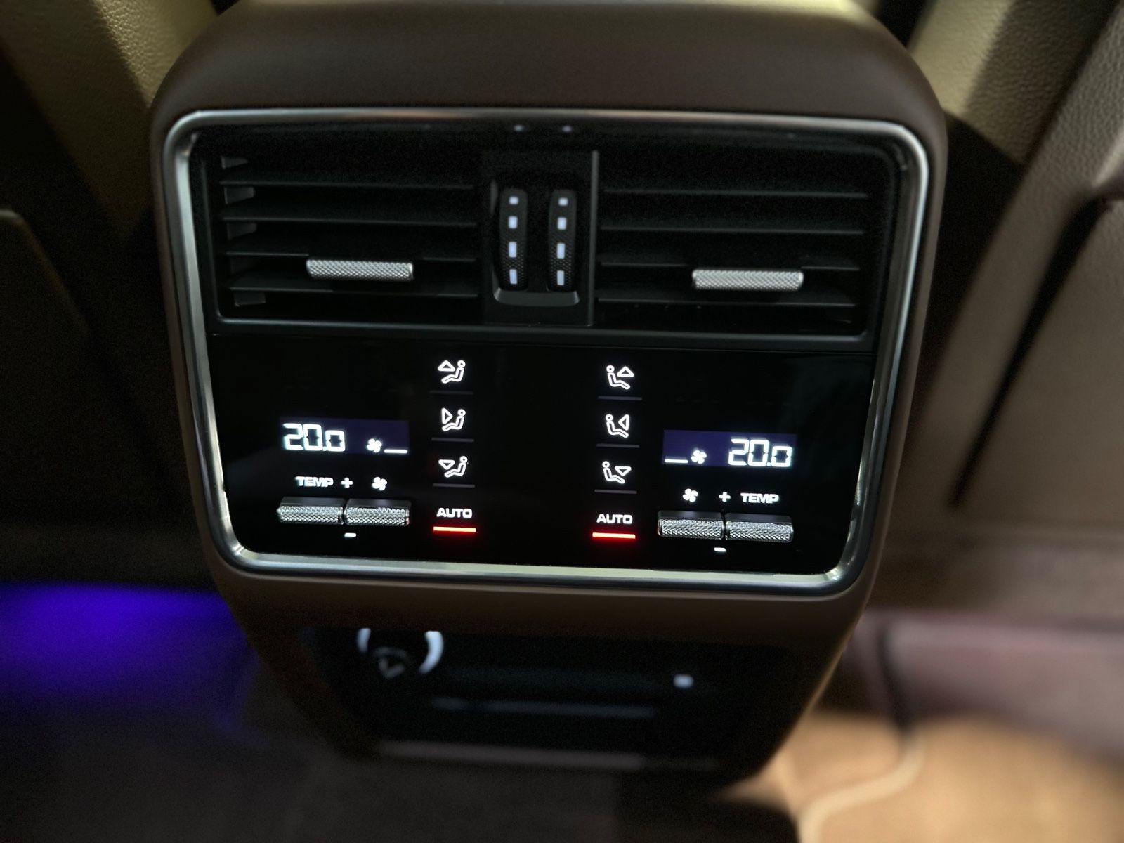 Porsche Cayenne Coupe E-Hybrid Platinum Edit.*WERKSGARAN