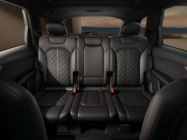Audi Q7 SUV S line Business TFSI e AHK B&O PANO