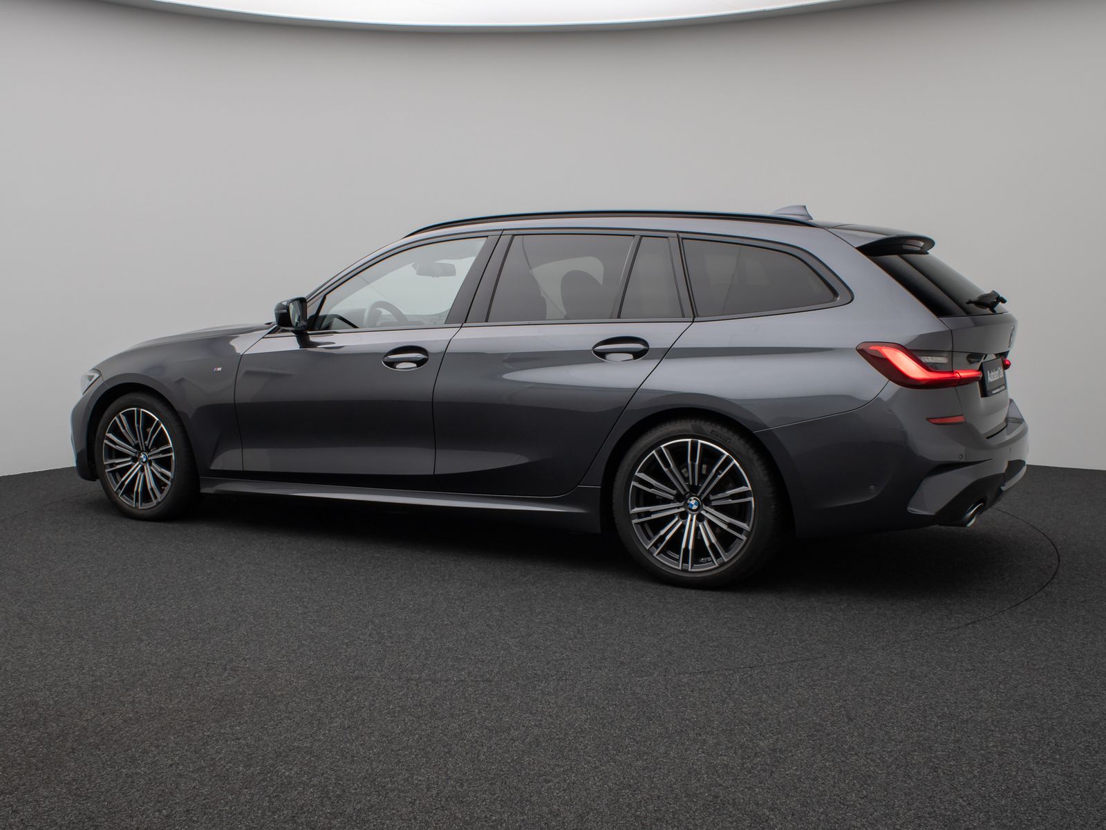 BMW 320d M Sport - Samsaru's Car Outlet
