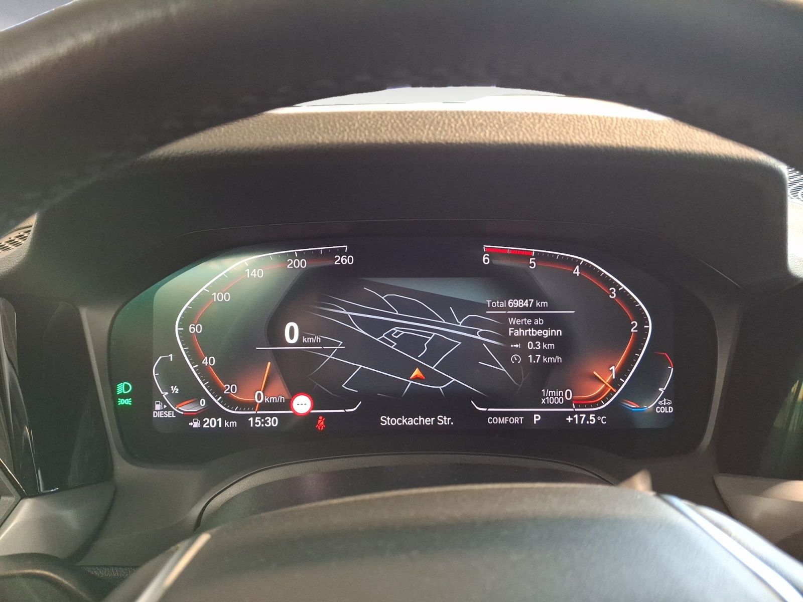 BMW 320d xDrive Touring Advantage - Samsaru's Car Outlet