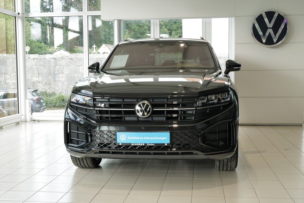 Volkswagen Touareg 3.0TDI R-Line BlackStyle Pano 360° Dynau