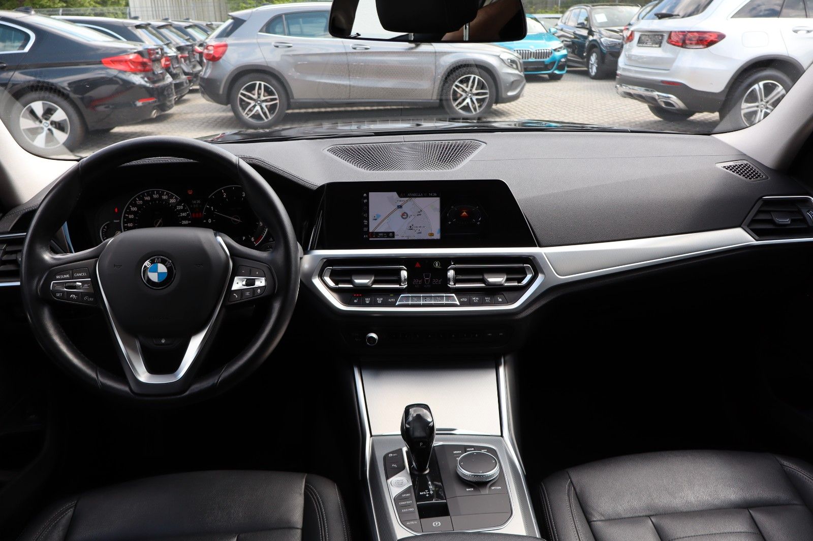BMW 320 d Luxury Line - Samsaru's Car Outlet