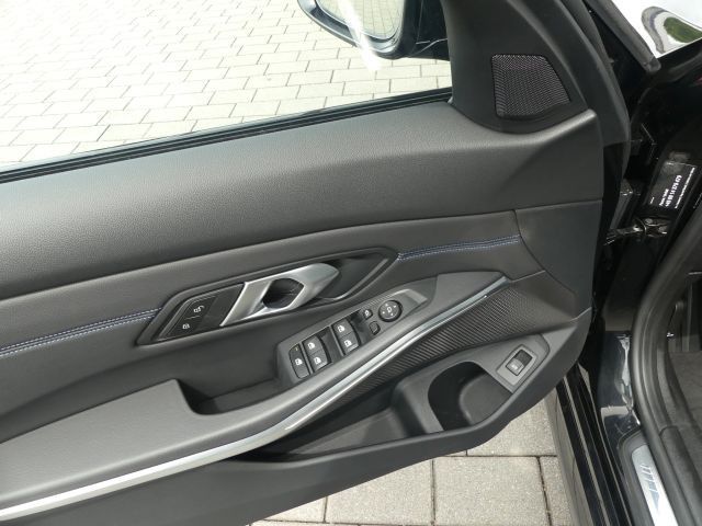 BMW 320 i Tour M Sportp. AHK°ACC°-HIFI°AdLED°18Zoll
