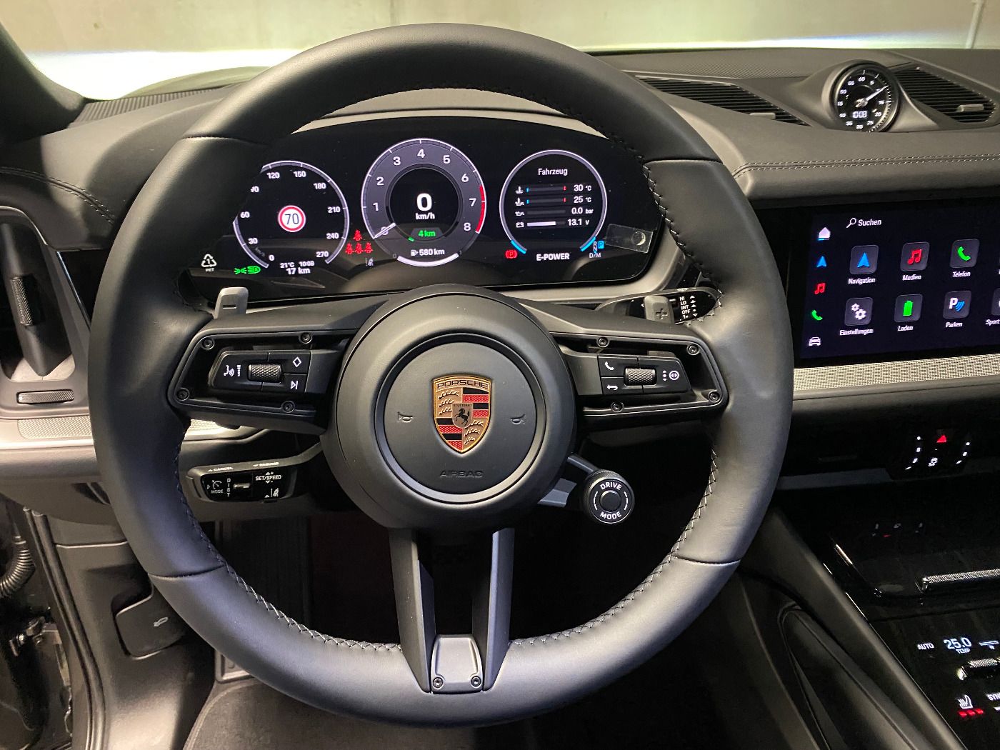 Porsche Cayenne E-Hybrid Coupe | Adaptive Luftfederung |