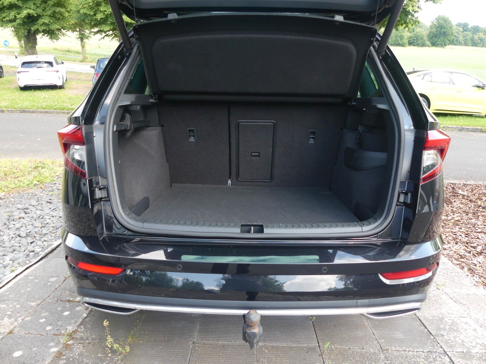 Skoda Karoq Sportline 4x4, Canton, LED, AHK, RF Kamera