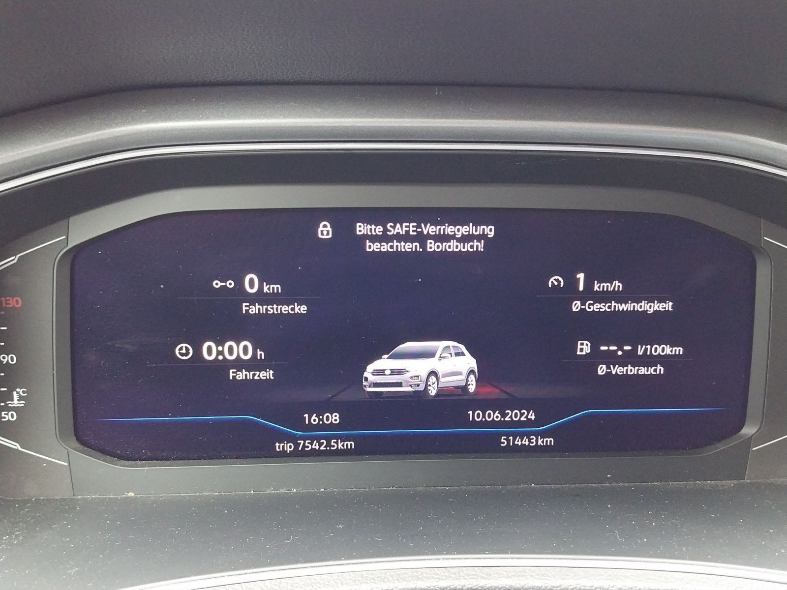Volkswagen T-Roc 1.5 TSI - Samsaru's Car Outlet
