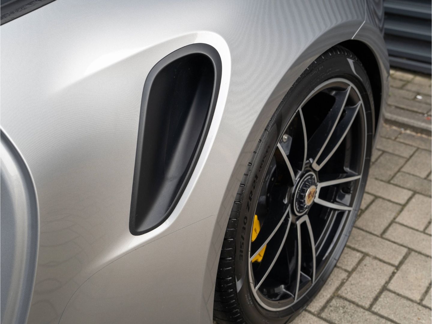 Porsche 911 Turbo S Cabriolet PASM -10mm  InnoDrive uvm.