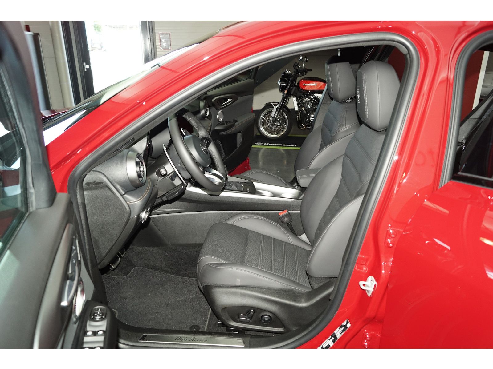 Alfa Romeo Tonale 1.6 VGT-D Veloce FULL LED LEDER 360-CAM