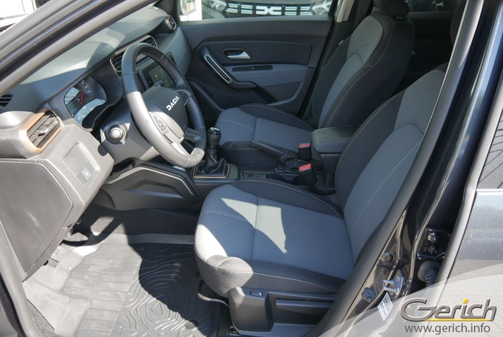 Dacia Duster TCe 130 2WD Extreme - Samsaru's Car Outlet