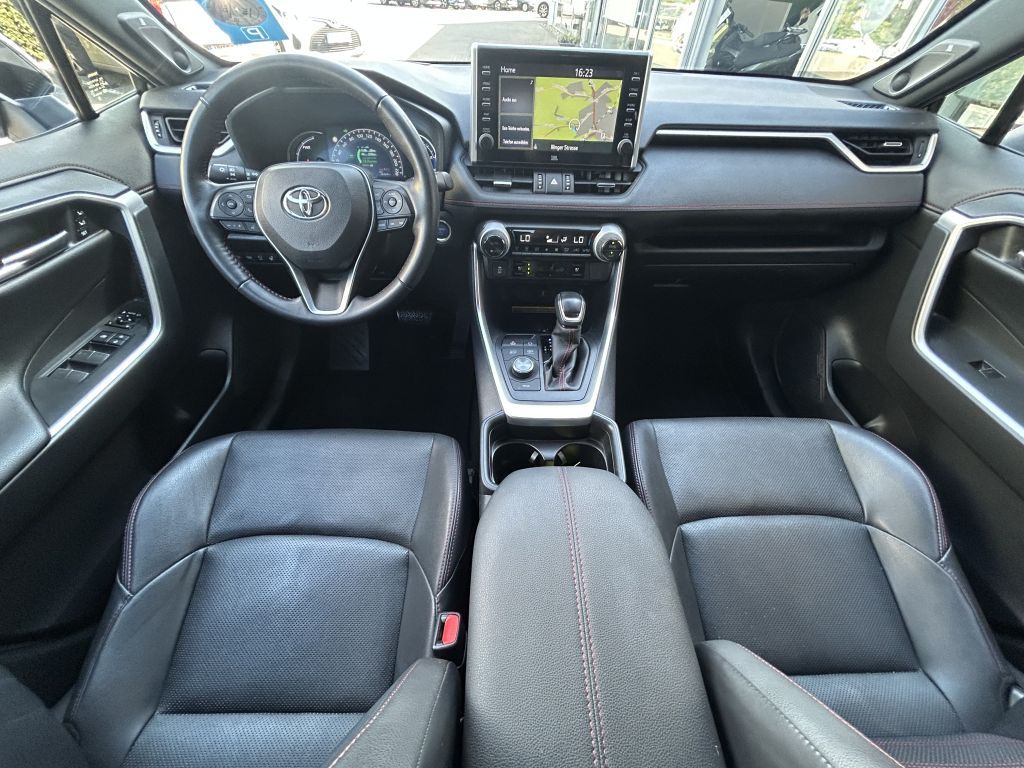 Toyota RAV 4 Plug-In-Hybrid - Samsaru's Car Outlet
