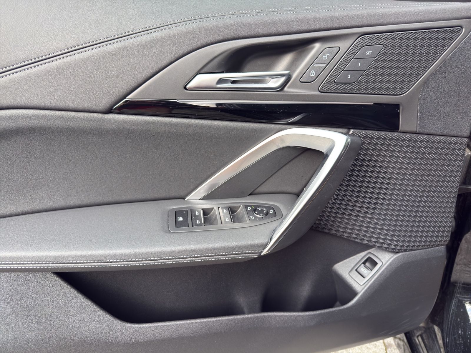BMW X1 23 d xDrive M Sport - Samsaru's Car Outlet
