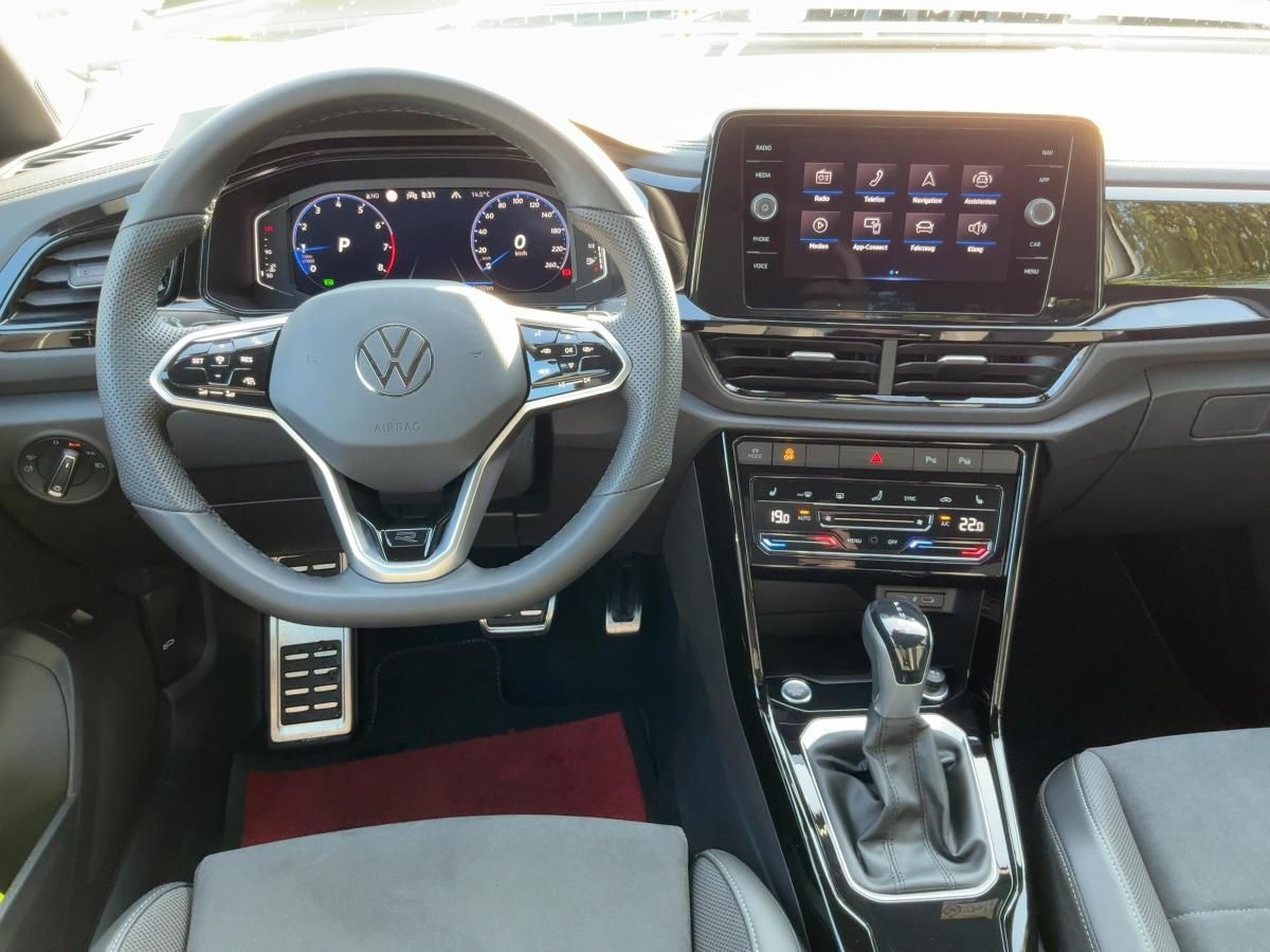 Volkswagen T-Roc 1.5 TSI R-Line - Samsaru's Car Outlet