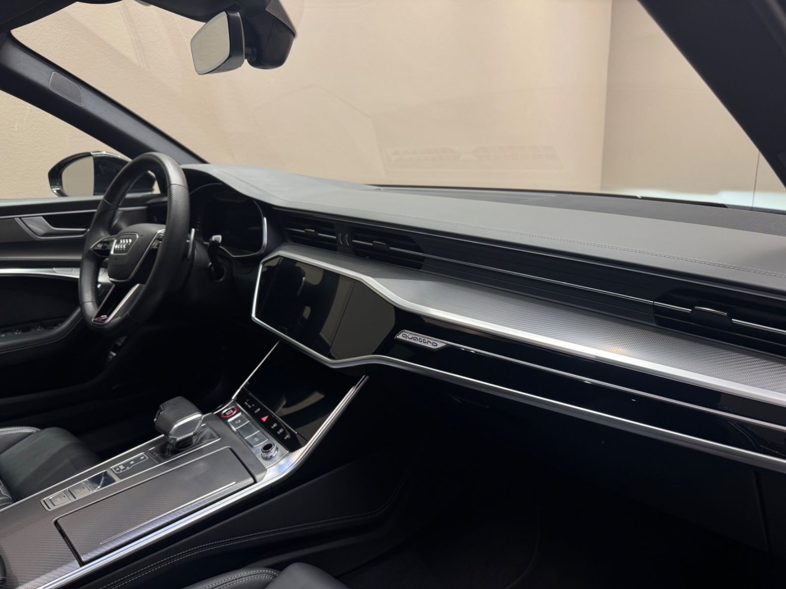Audi RS6 Avant 4.0 TFSI q.*ABT*DYNAMIK*B&O*KERAMIK*