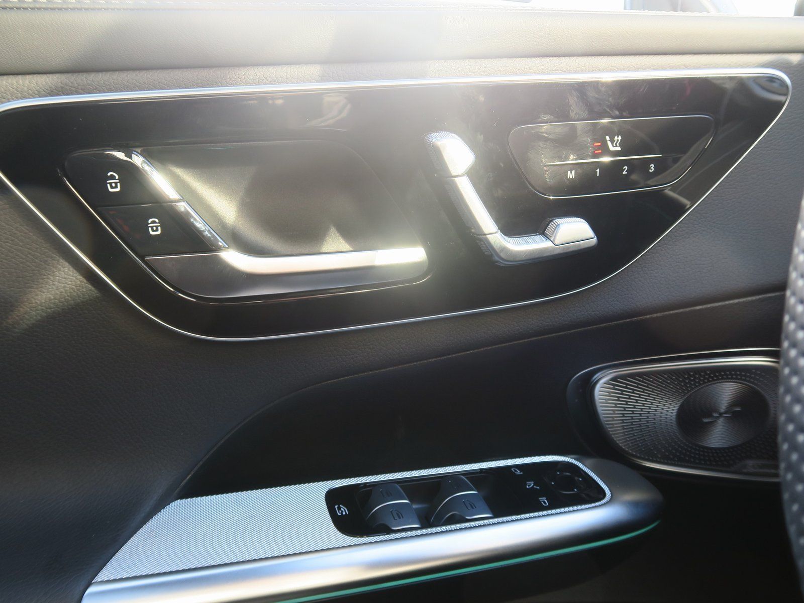 Mercedes-Benz GLC 300 d 4M AMG Panorama AHK Distronic Burm. 3d