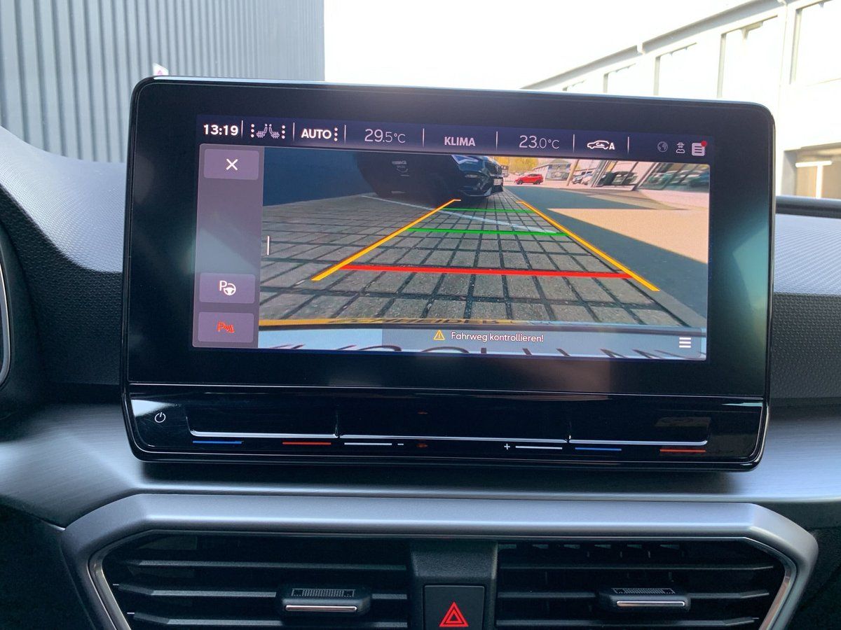 Seat Leon SPORTSTOURER FR 1.5 eTSI LED+KAMERA+AHK+SHZ