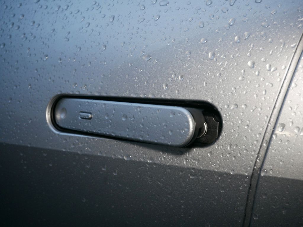 Toyota C-HR Hybrid Team D 2,0 SHZ NAVI ACC PDC LED