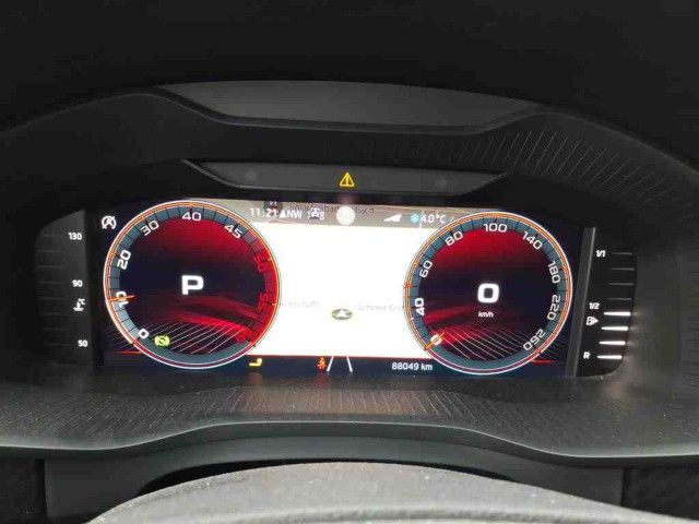 Skoda Kodiaq 2.0 TDI DSG Sportline 4x4 AHK Pano PDC RF