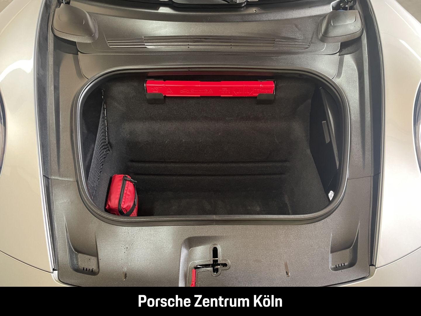 Porsche 992 911 Carrera 4S HA-Lenkung Nachtsicht BOSE
