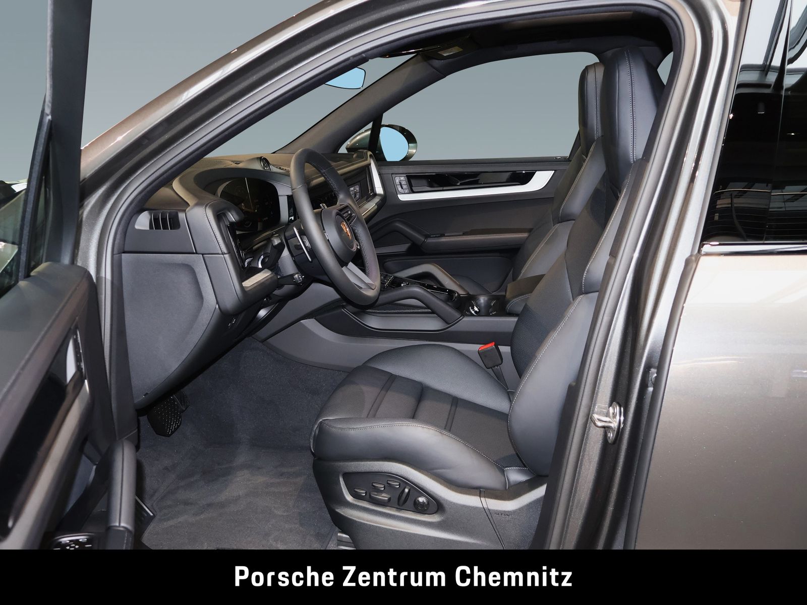 Porsche Cayenne E-Hybrid Pano;Luft.;ACC;22":Sportabgas