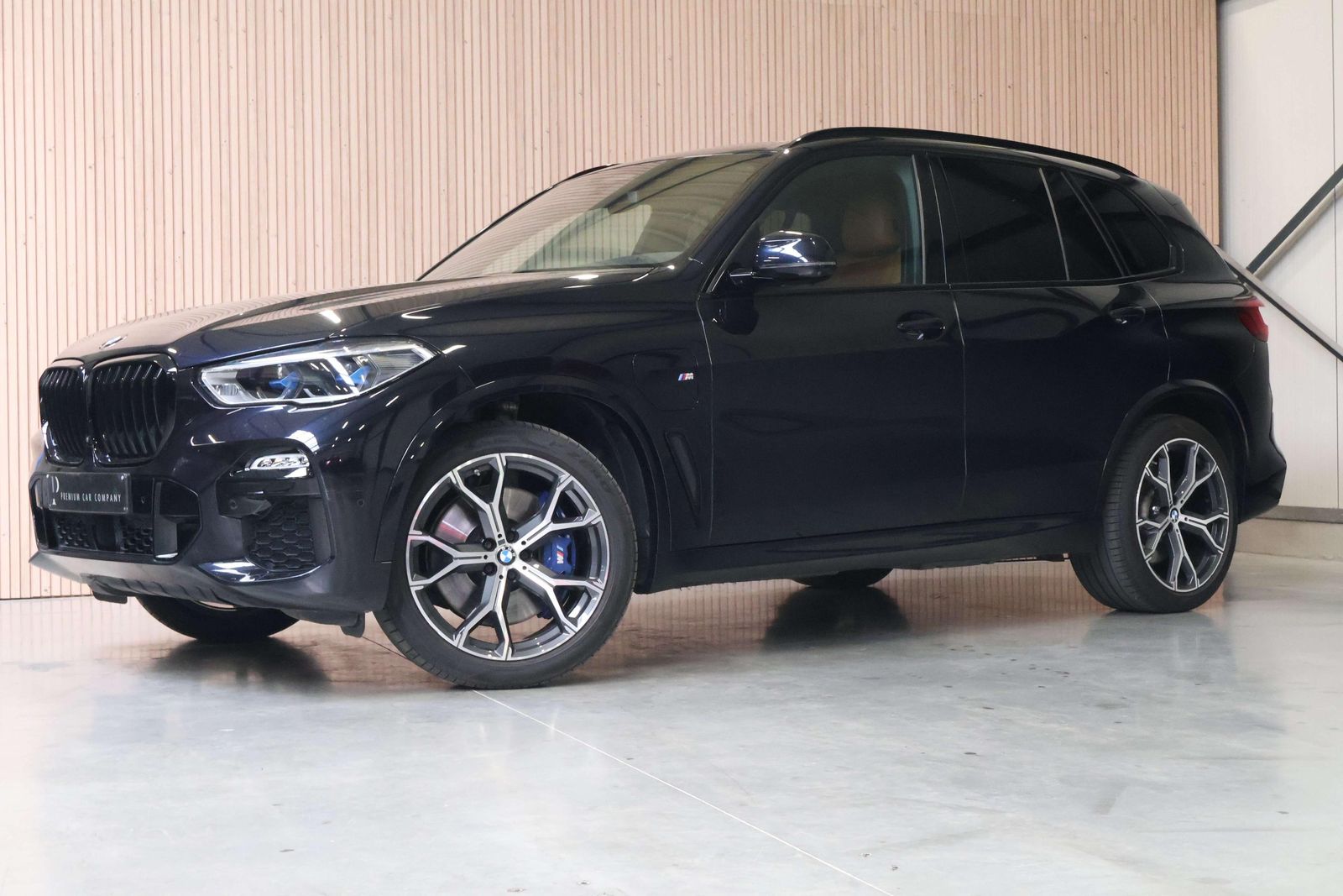 BMW X5 X5 xDrive45e| M-pakket| AHK| HUD| DAB| Pano|