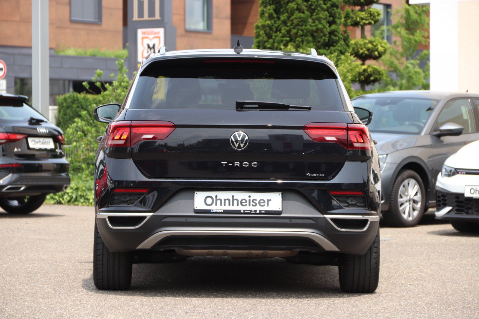 Volkswagen T-Roc 2.0 TSI Sport 4Motion - Samsaru's Car Outlet
