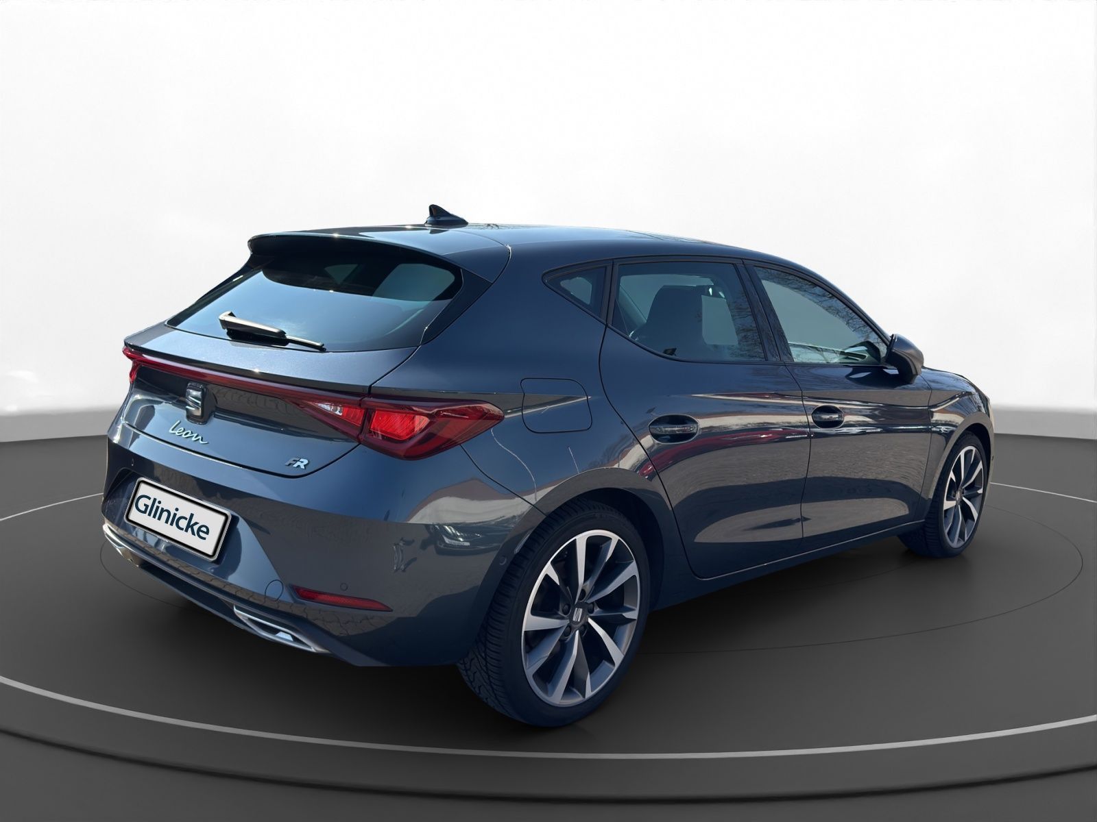 Seat Leon 2.0 TDI FR AHK Pano LED LM 18" Navi PDC vo+