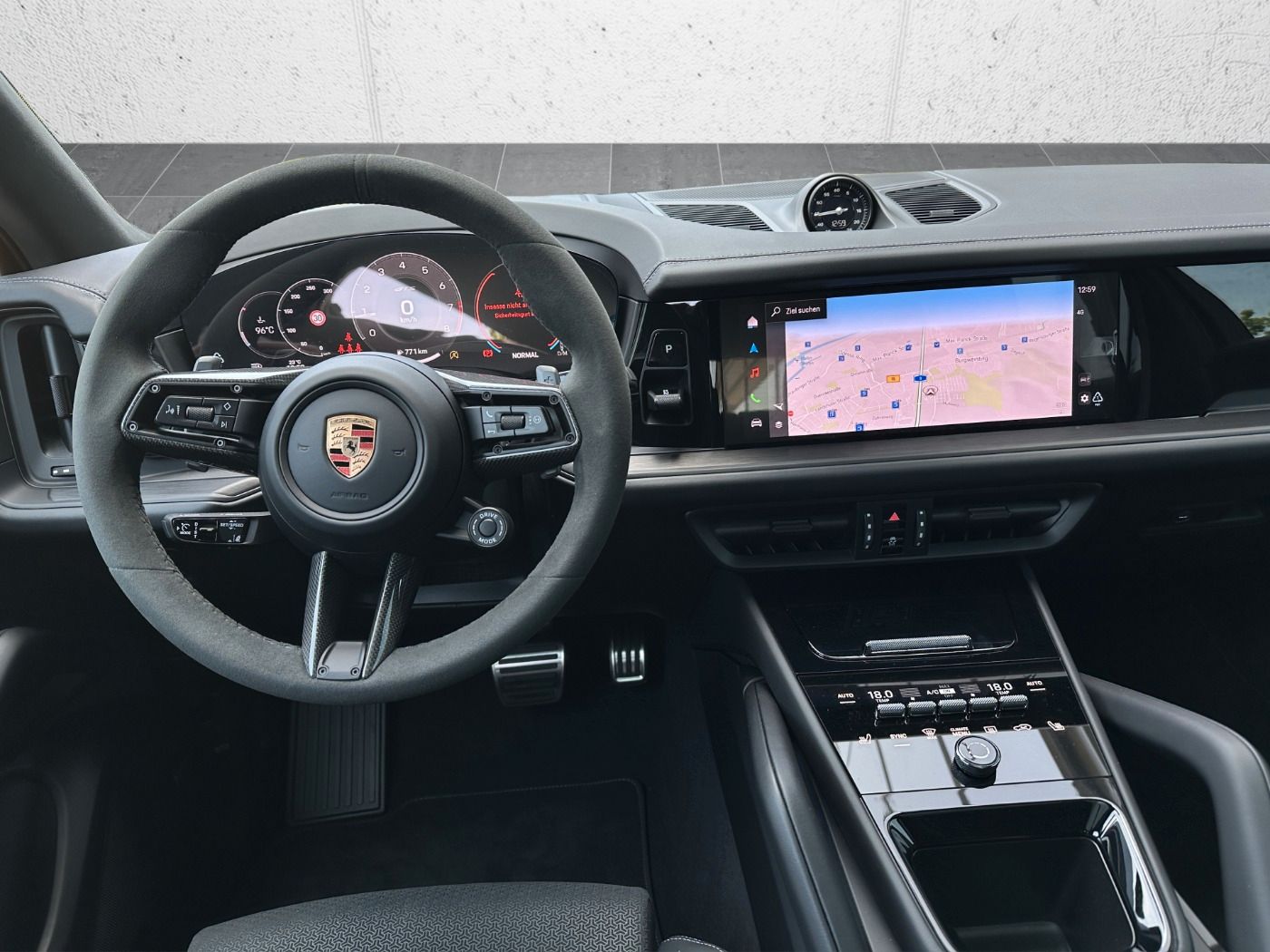 Porsche Cayenne GTS GT-Sportlenkrad PANO Sportsitze