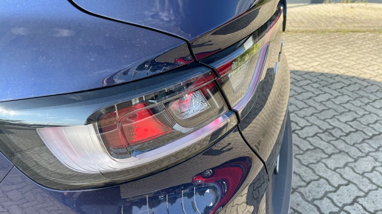 Renault Arkana TECHNO Mild Hybrid - Samsaru's Car Outlet