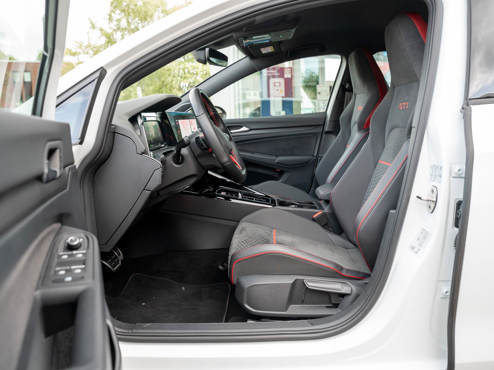 Volkswagen Golf GTI Clubsport 2.0 TSI DSG - Samsaru's Car Outlet