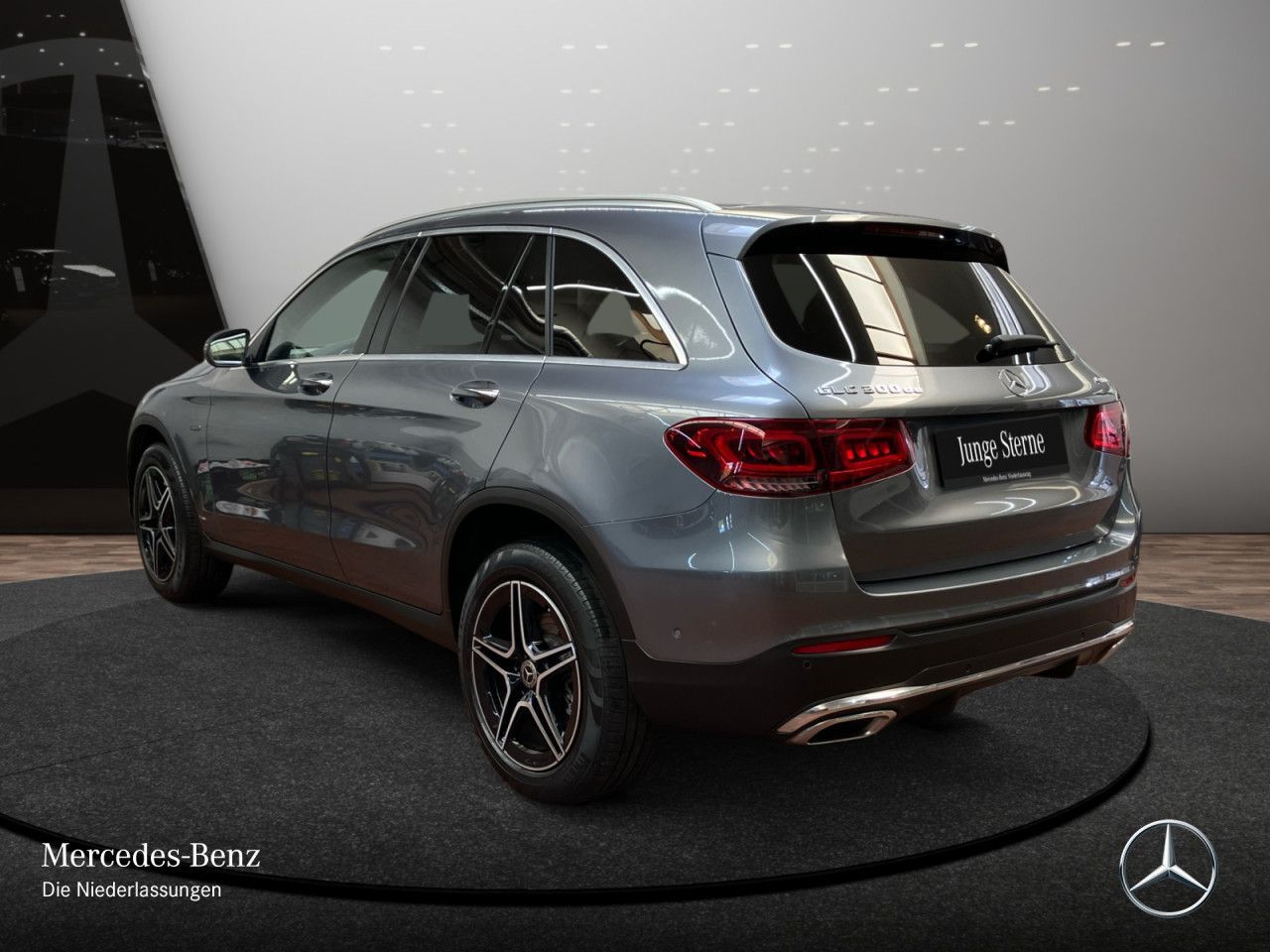 Mercedes-Benz GLC 300 de 4M AMG - Samsaru's Car Outlet