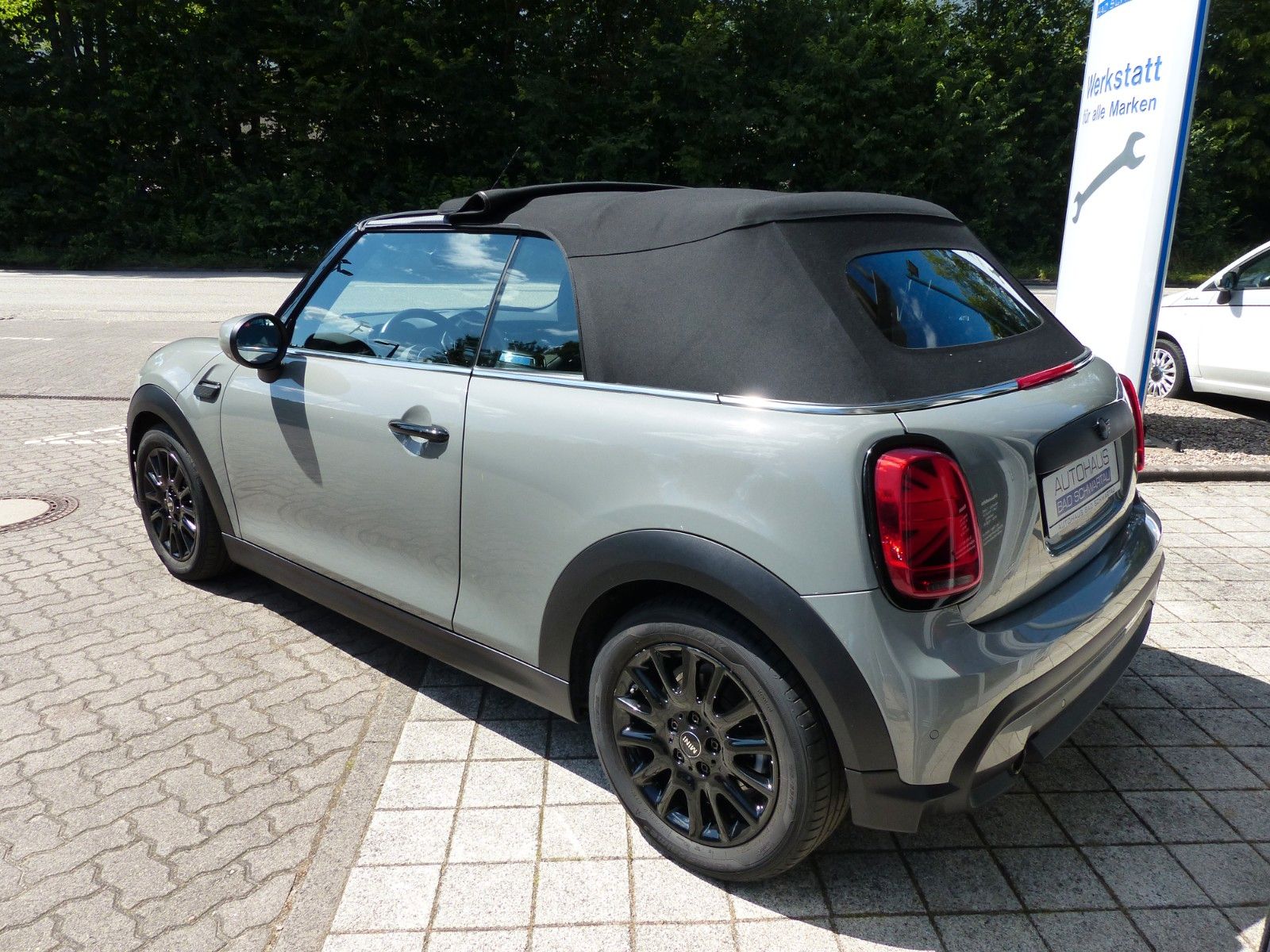 MINI One Cabrio Classic - Samsaru's Car Outlet