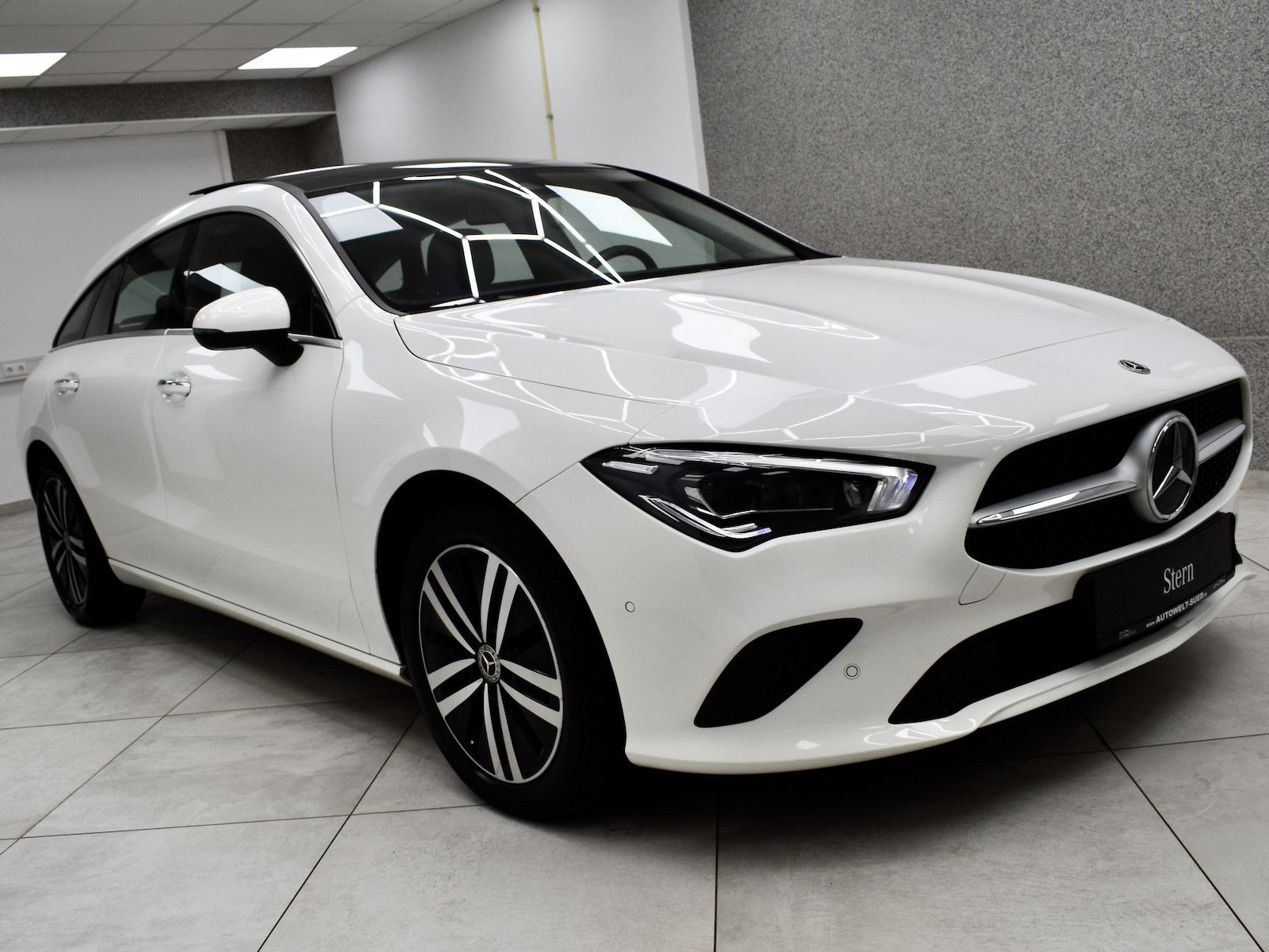 Mercedes-Benz CLA 200 Shooting Brake 4M - Samsaru's Car Outlet