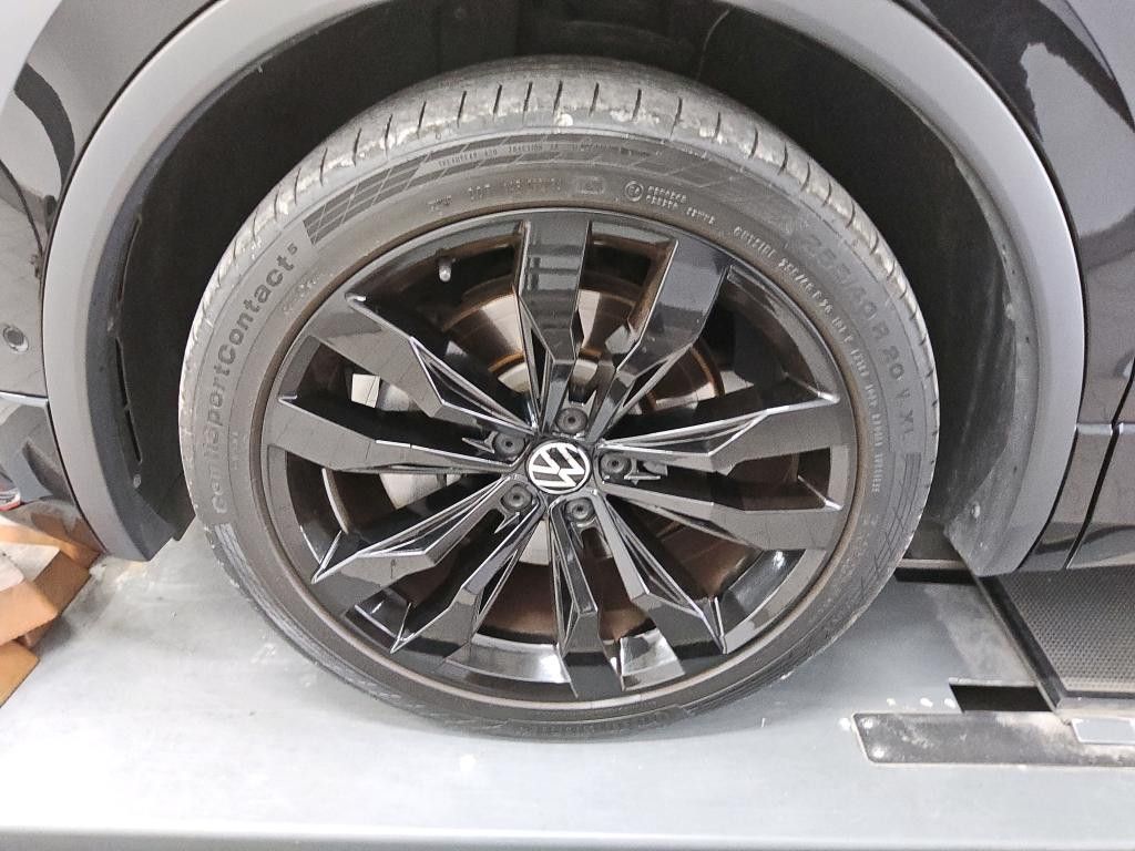 Volkswagen Tiguan R-Line eHybrid Black Style Pano Leder