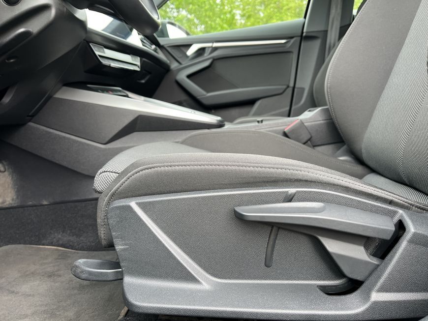 Audi A3 40 TFSIe Sportback S tronic Navi Tempomat