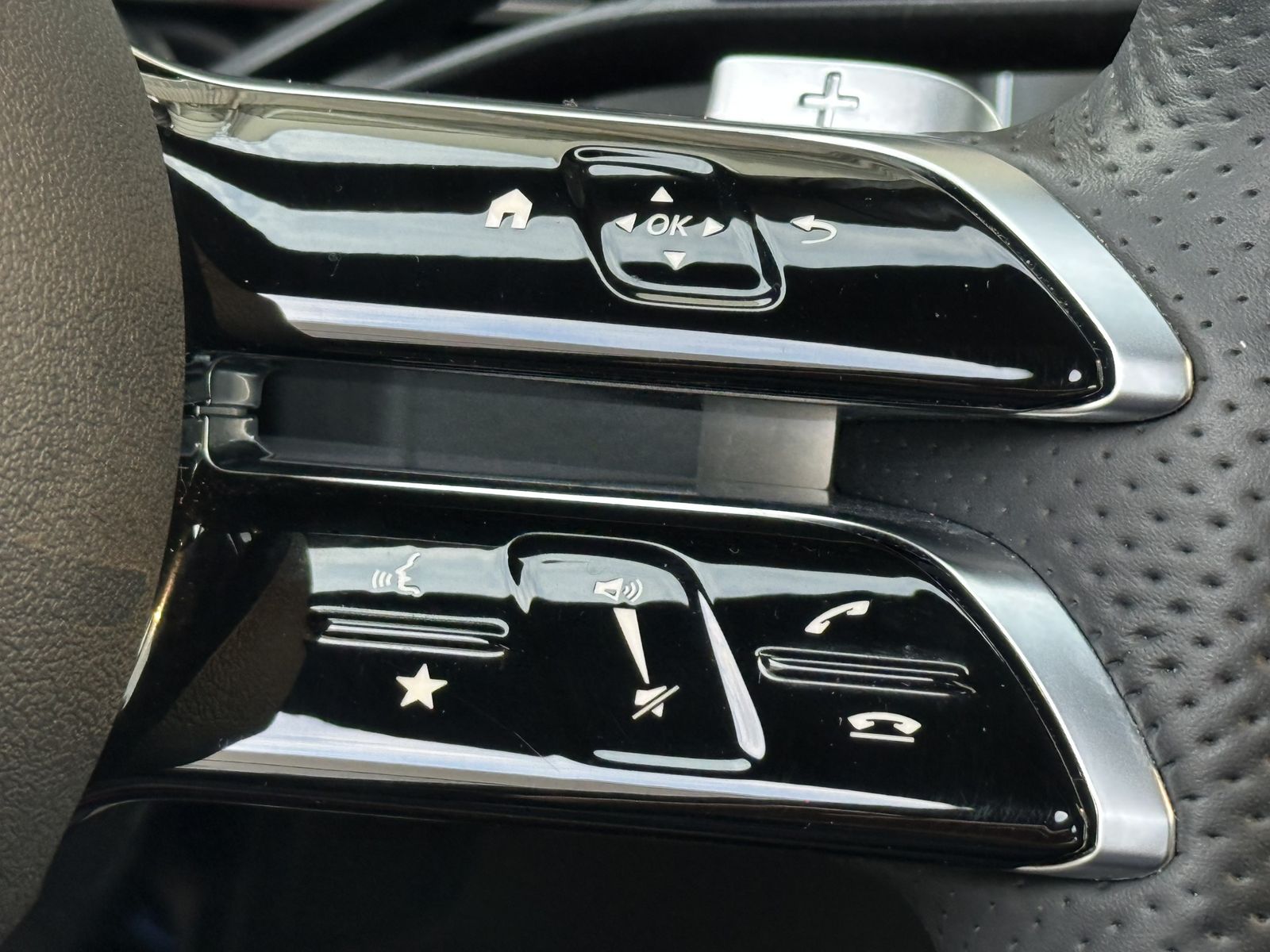 Mercedes-Benz GLC 300 4Matic 9G-TRONIC AMG Line Advanced