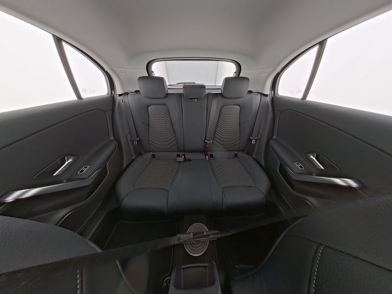 Mercedes-Benz A 180 Progressive - Samsaru's Car Outlet