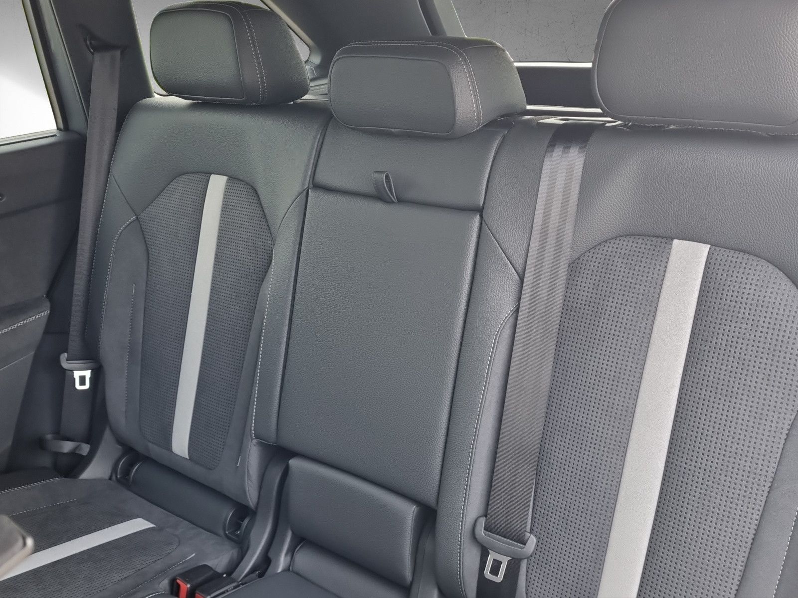 Skoda Kodiaq 1.5 TSI iV Sportline AHK Fahrassi+Info