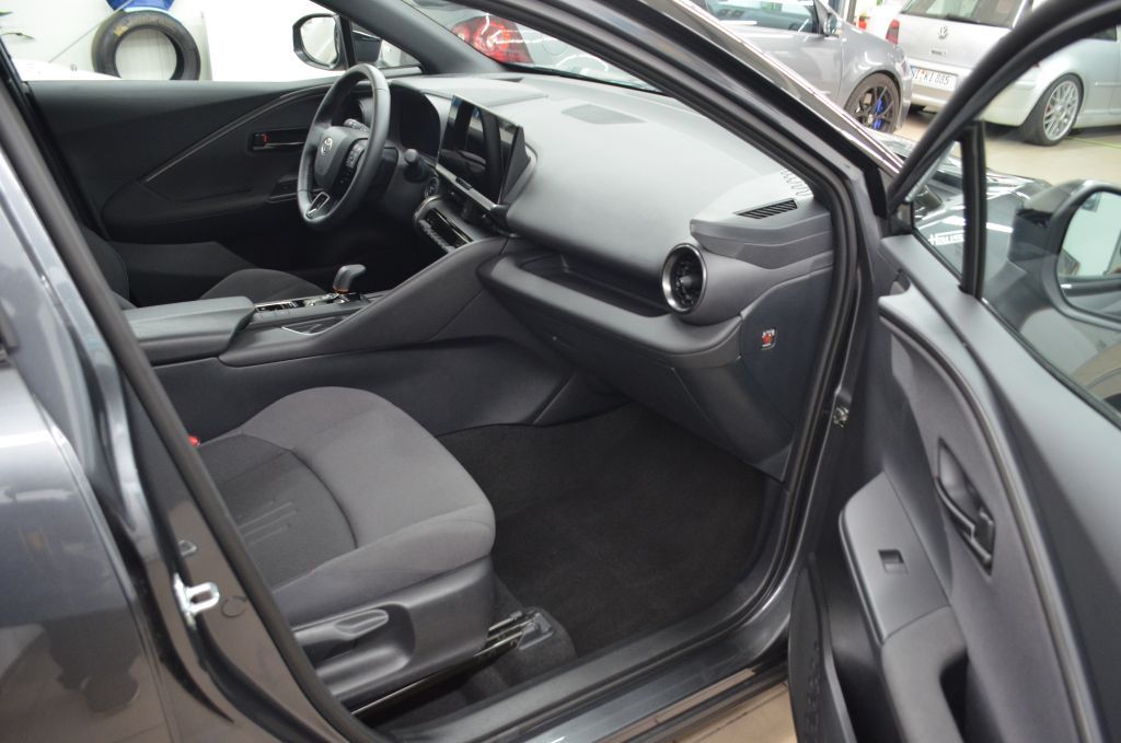 Toyota C-HR 1.8 Hybrid Teamplayer*NAVI*PDC*SHZG*