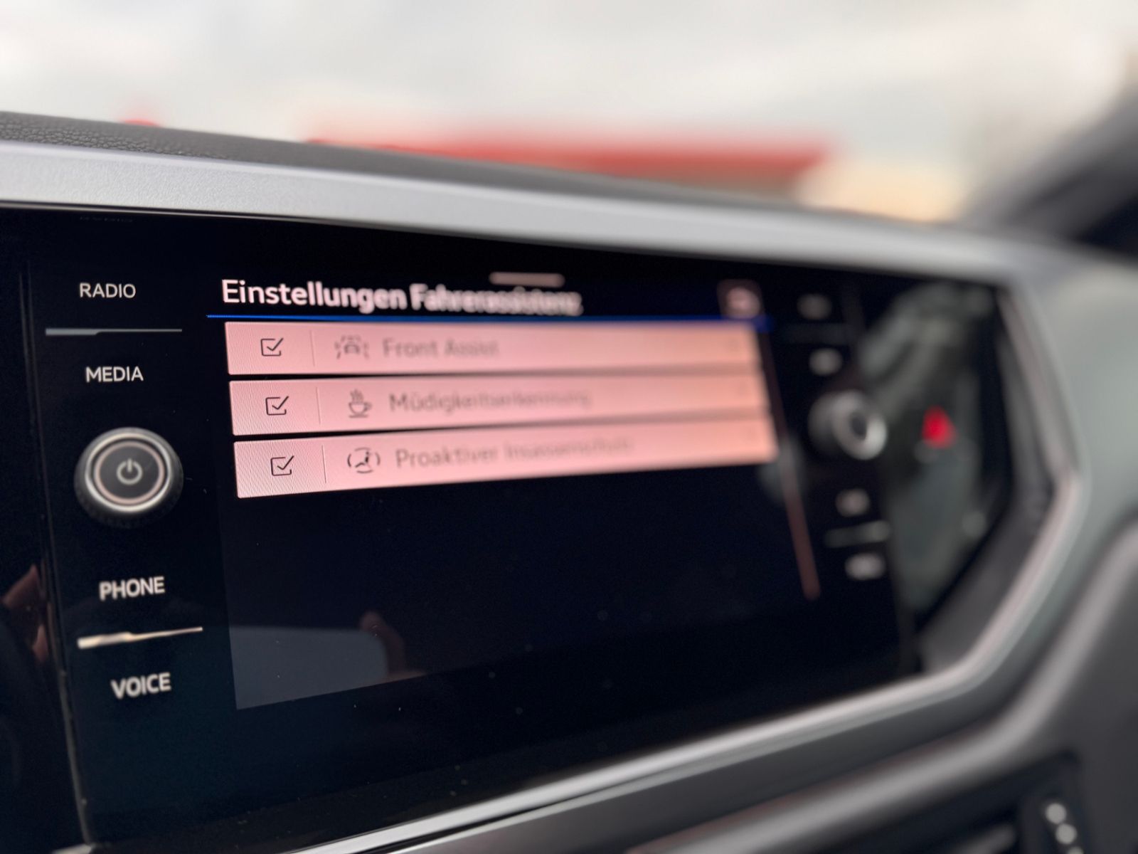 Volkswagen Polo Active DSG - Samsaru's Car Outlet