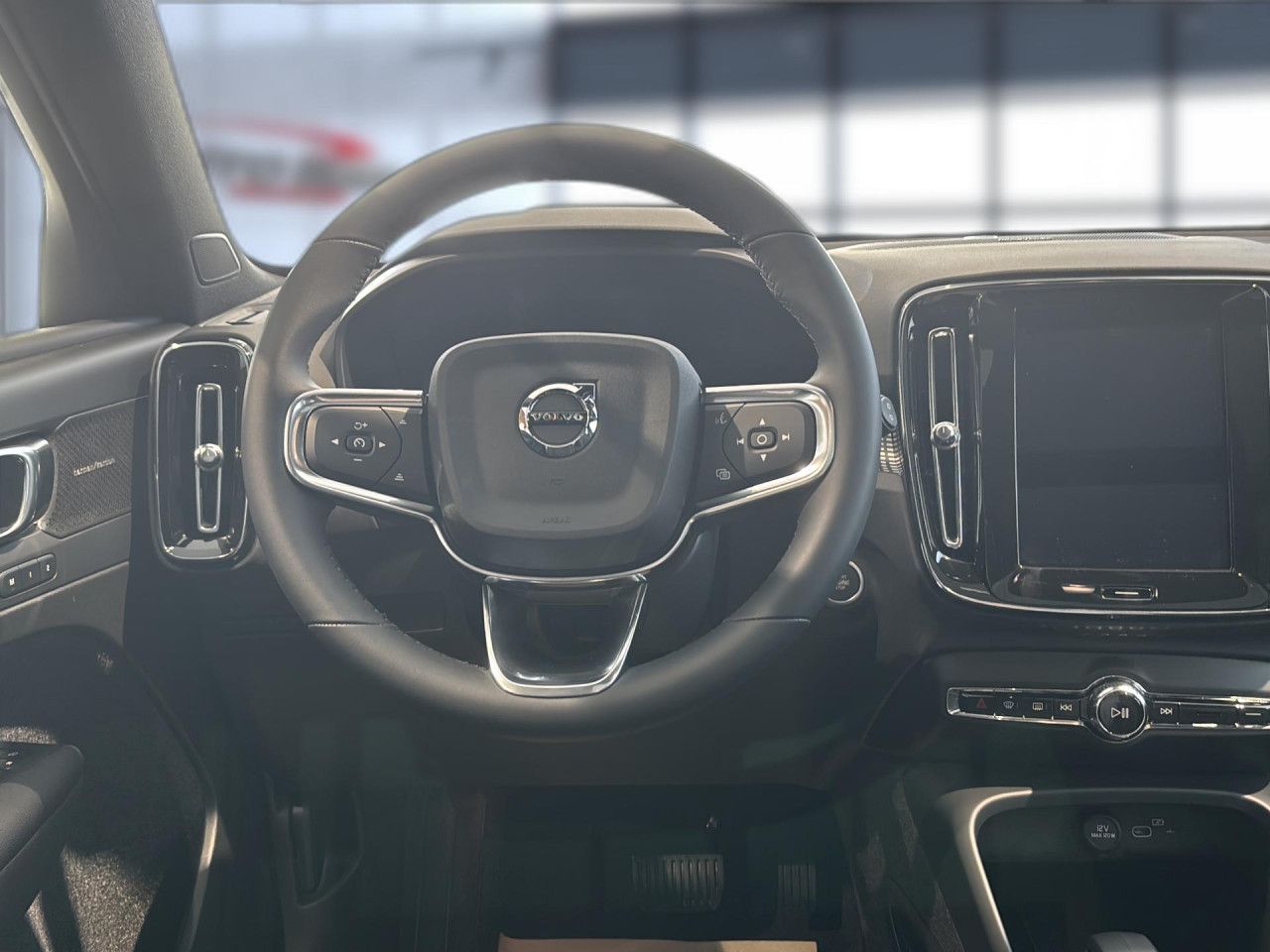 Volvo XC 40 Plus Black Edition 2WD Bluetooth LED Klima