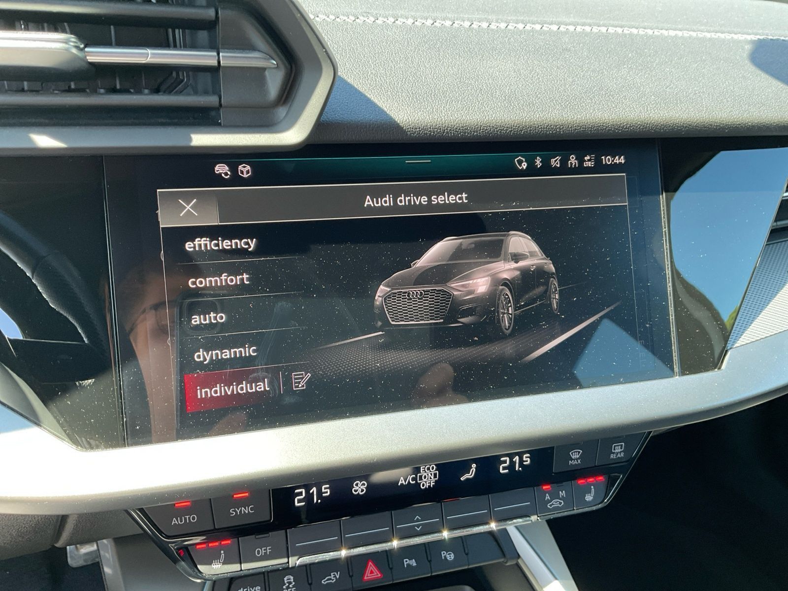 Audi A3 Sportback 40 TFSI e S-line - Samsaru's Car Outlet