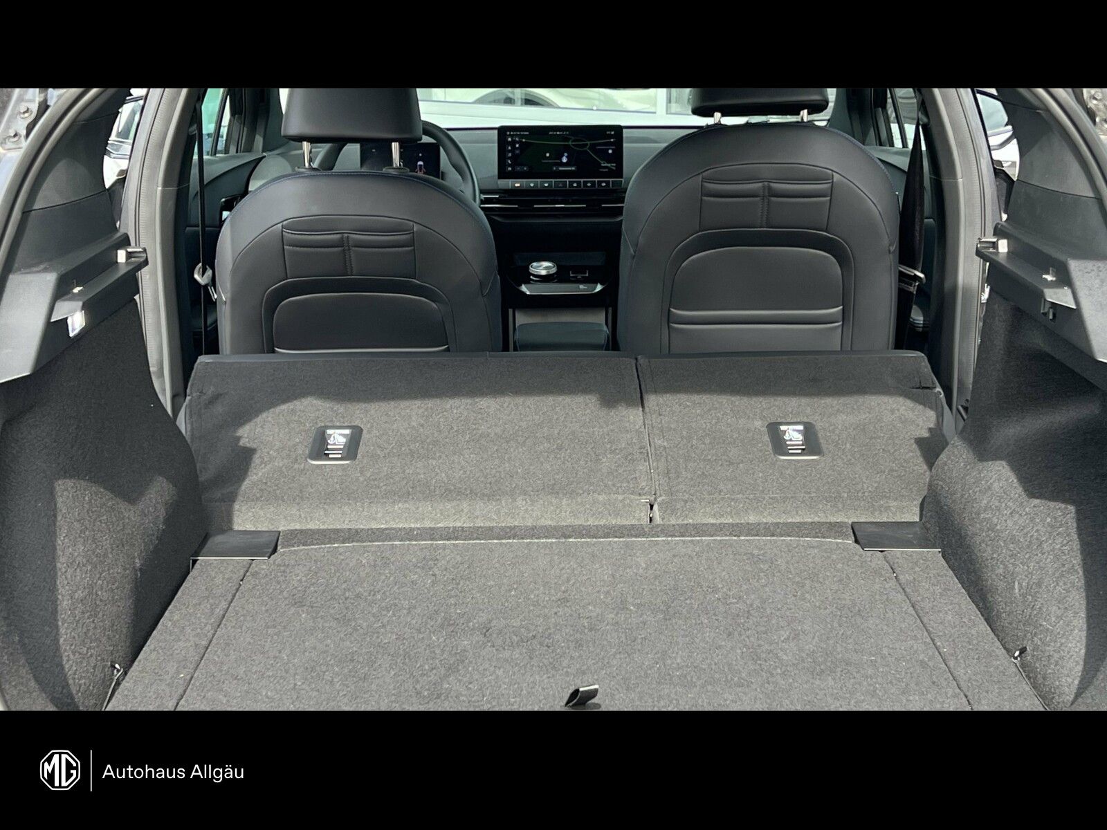 MG4 Luxury 64 kW LED+360°Kam+ACC+Klim+CarPlay+SH