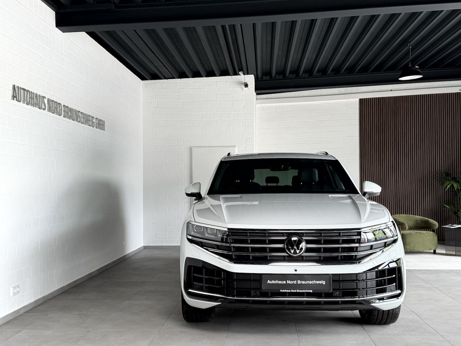 Volkswagen Touareg 3.0 TSI eHybrid 4Motion*IQ*Pano*AHK*360*