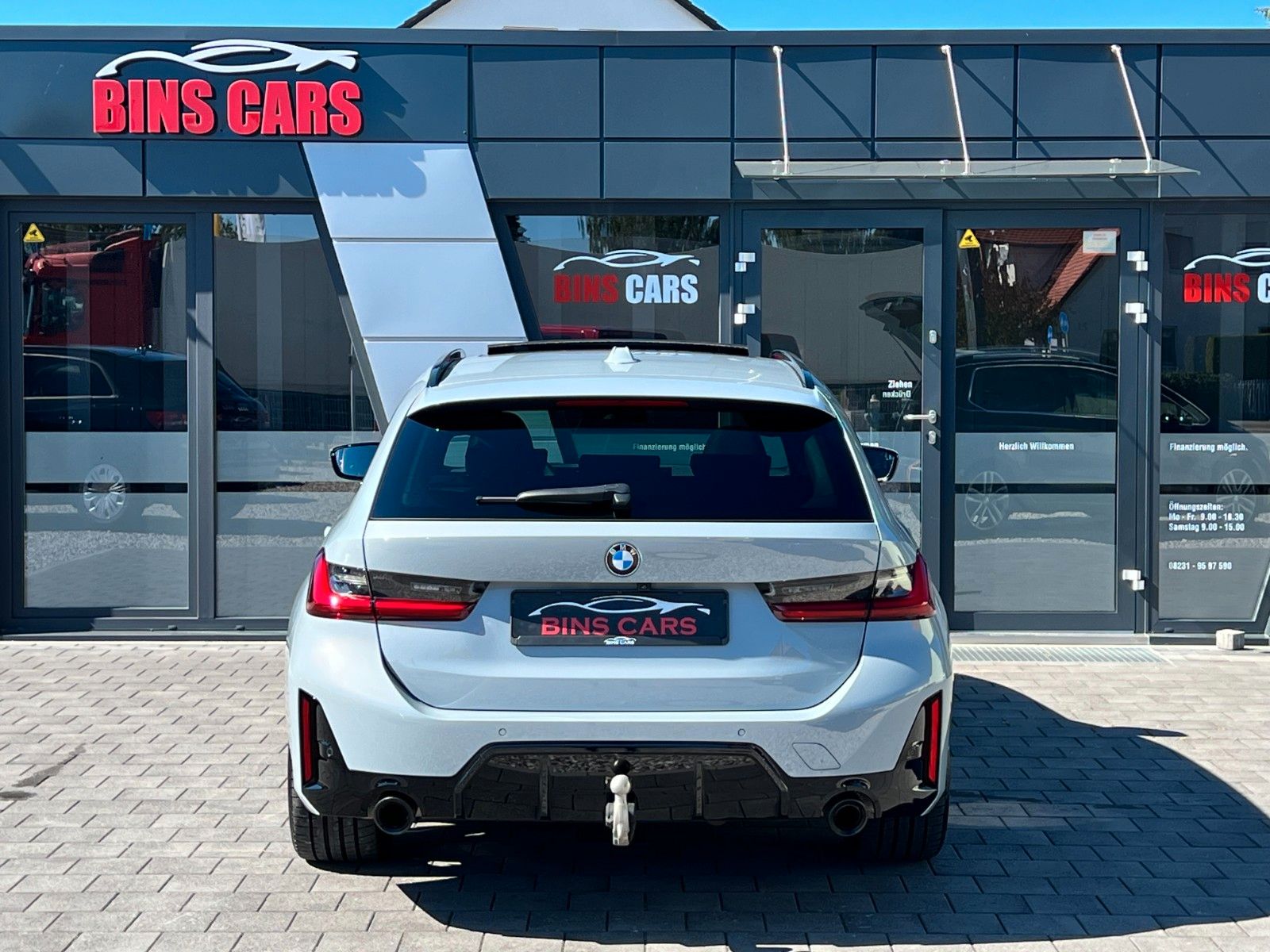 BMW 320d xDrive M Sport*360°HUD*Pano*HK*Standhzg*ACC
