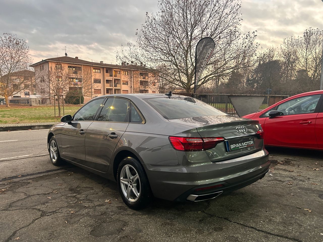 Audi A4 30 TDI S tronic Business Advanced - Samsaru's Car Outlet