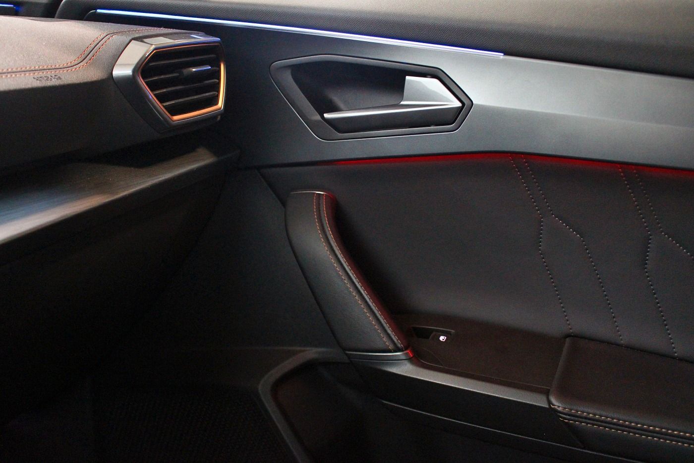 Cupra Formentor 2.0 TSI 4Drive VZ AHK|SOUND|PANO|RCam