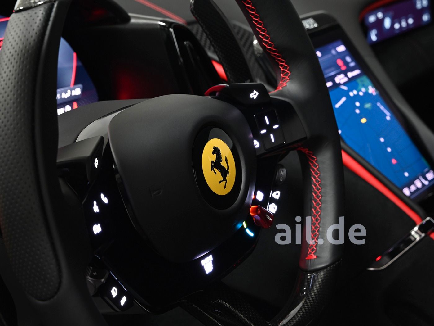 Ferrari Roma Rosso Fiorano CarbonPaket AppleCarplay