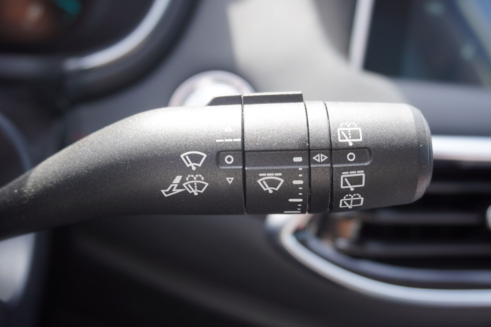 MG HS 1.5 T-GDI Luxury Aut. LED Navi Pano 360°