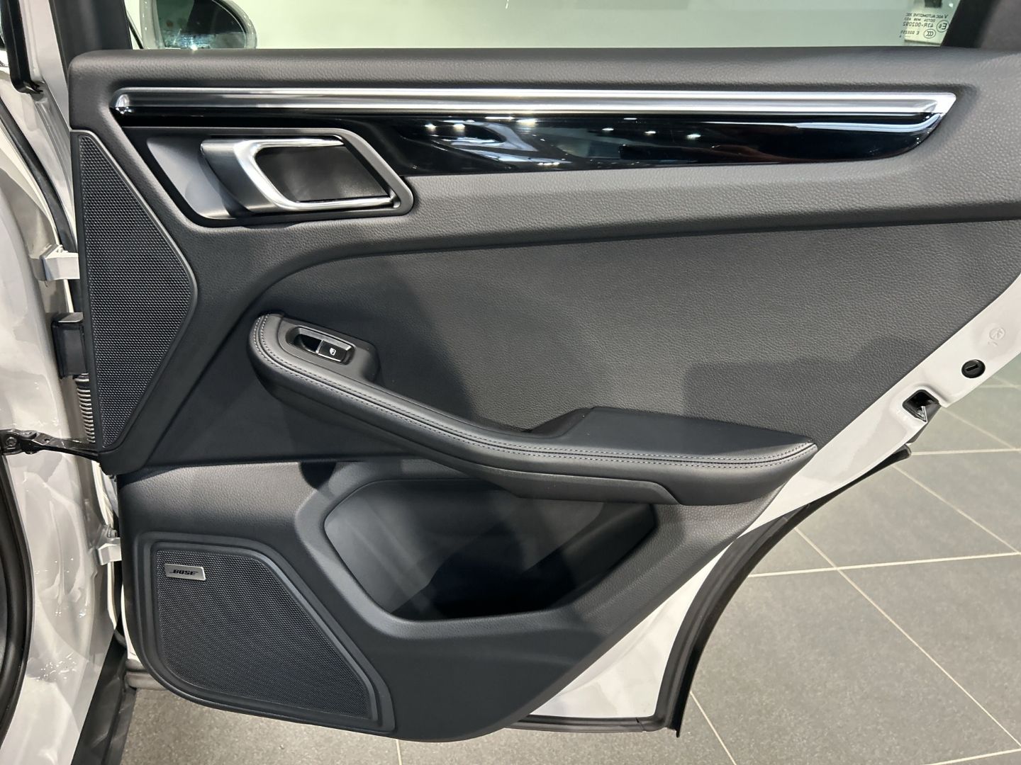 Porsche Macan S Kreide BOSE Sportabgasanlage Panorama